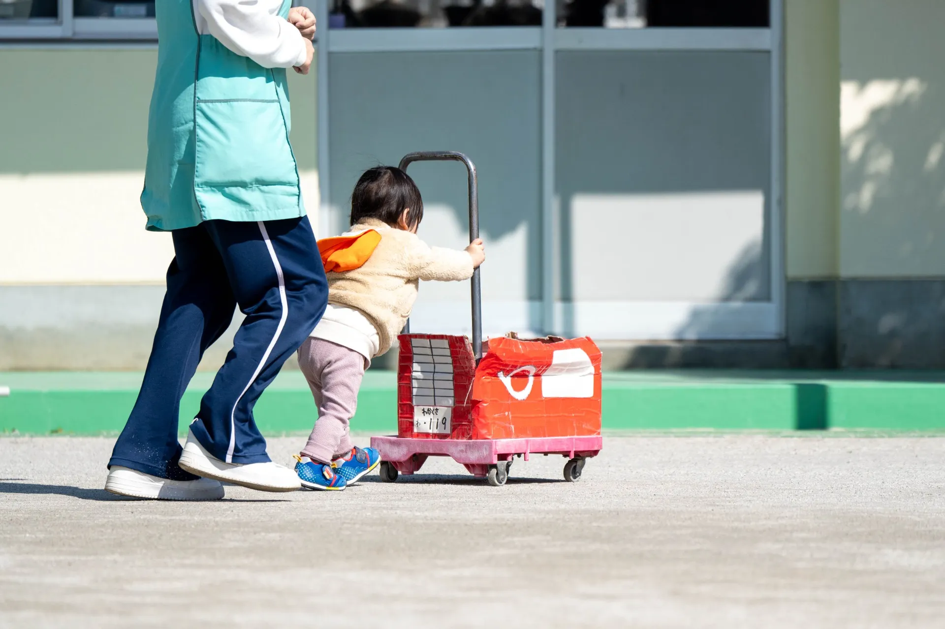 明るく元気なスタッフが笑顔で活躍中